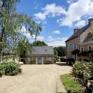 Maison d'hôtes La Tisserande : Maison D'hôtes Créative&écologique, Saint-Thégonnec